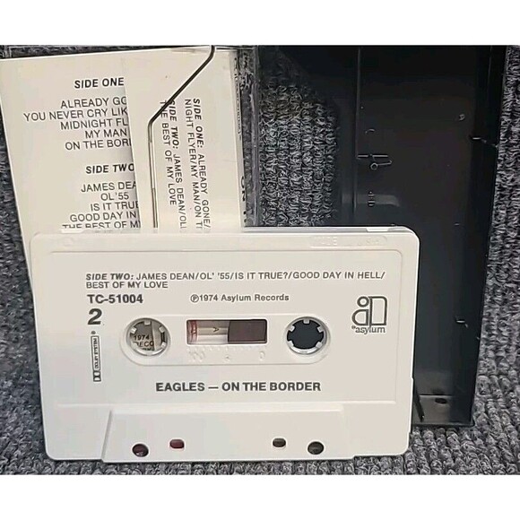 Vintage EAGLES On The Border Cassette Tape 1974 Asylum Records - Picture 4 of 4